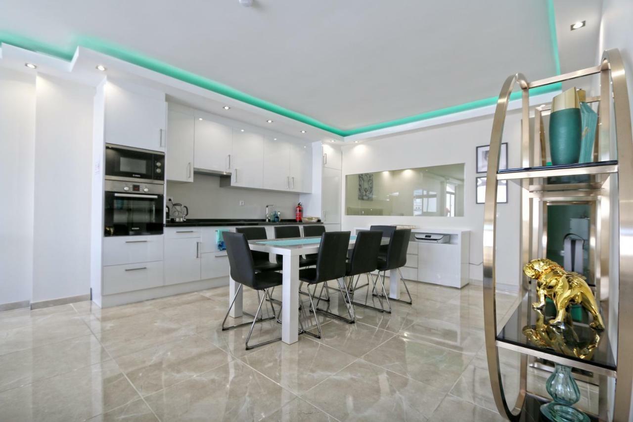 Beachfront Luxury Residence, Playas Del Duque, Puerto Banus, Marbella Exterior photo
